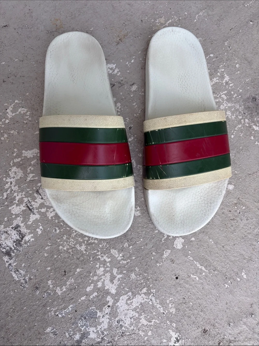 Gucci white 72 pool slides